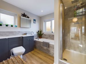 Family bathroom- click for photo gallery
